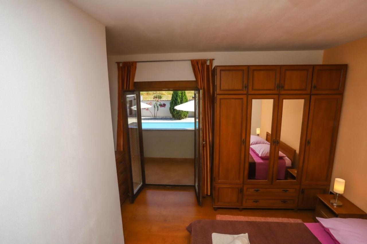 Apartment Nina With Private Pool Nova Vas  Luaran gambar