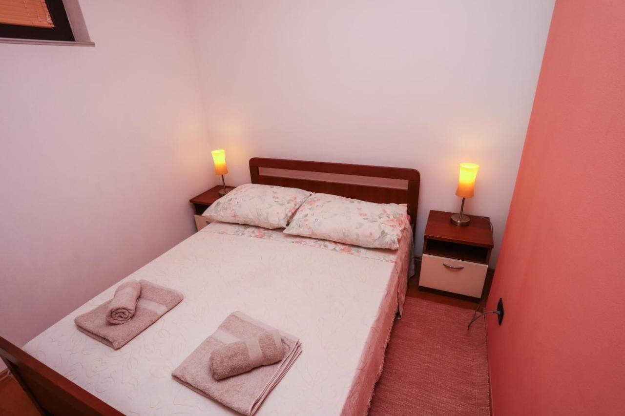 Apartment Nina With Private Pool Nova Vas  Luaran gambar